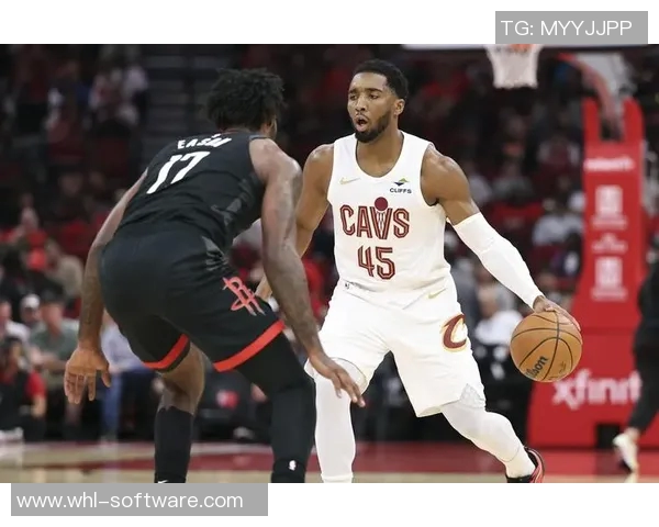 周四305热火对决火箭两队争夺季后赛席位精彩对抗即将上演